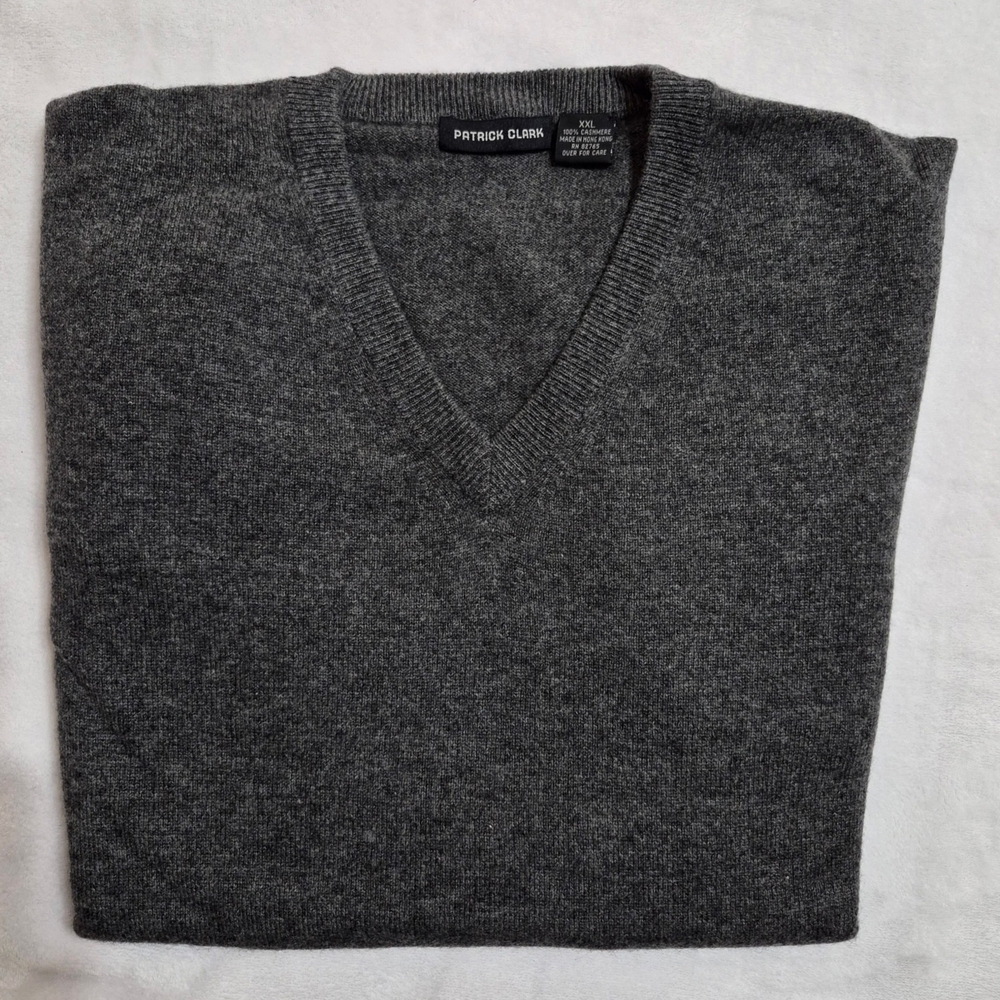 Patrick Clark Cashmere Charcoal V-Neck Sweater for Men 2XL NWOT Made Hong Kong